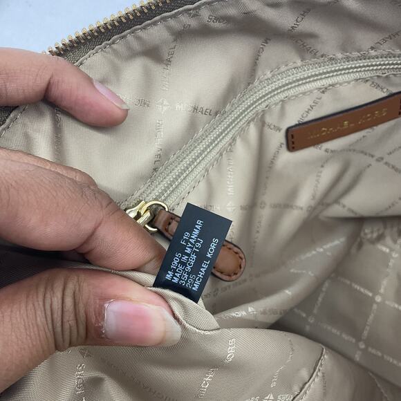 Michael Kors Canvas Monogram Women's Top Handle Tote Bag Tan & Brown Preowned - Picture 5 of 6